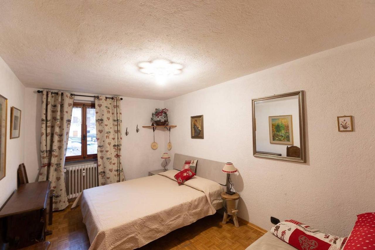 شقة Joivy Flat For 6, In The Historic Town Pré-Saint-Didier المظهر الخارجي الصورة